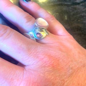 Lilly Barrack pink muscle shell ring